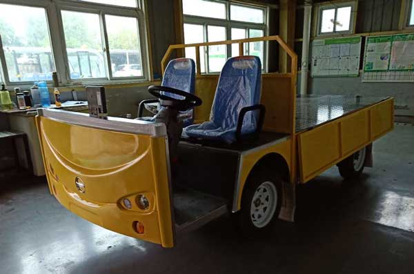 3噸電動膠輪車