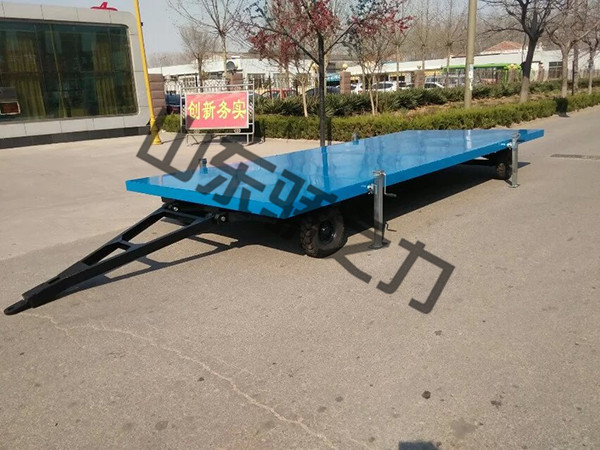 四周帶支腿拖車