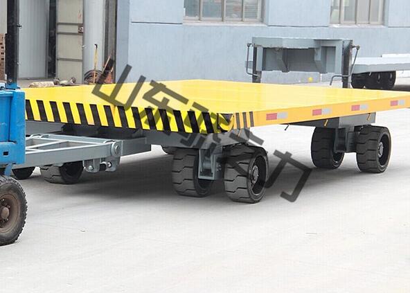 帶彈簧減震平板拖車